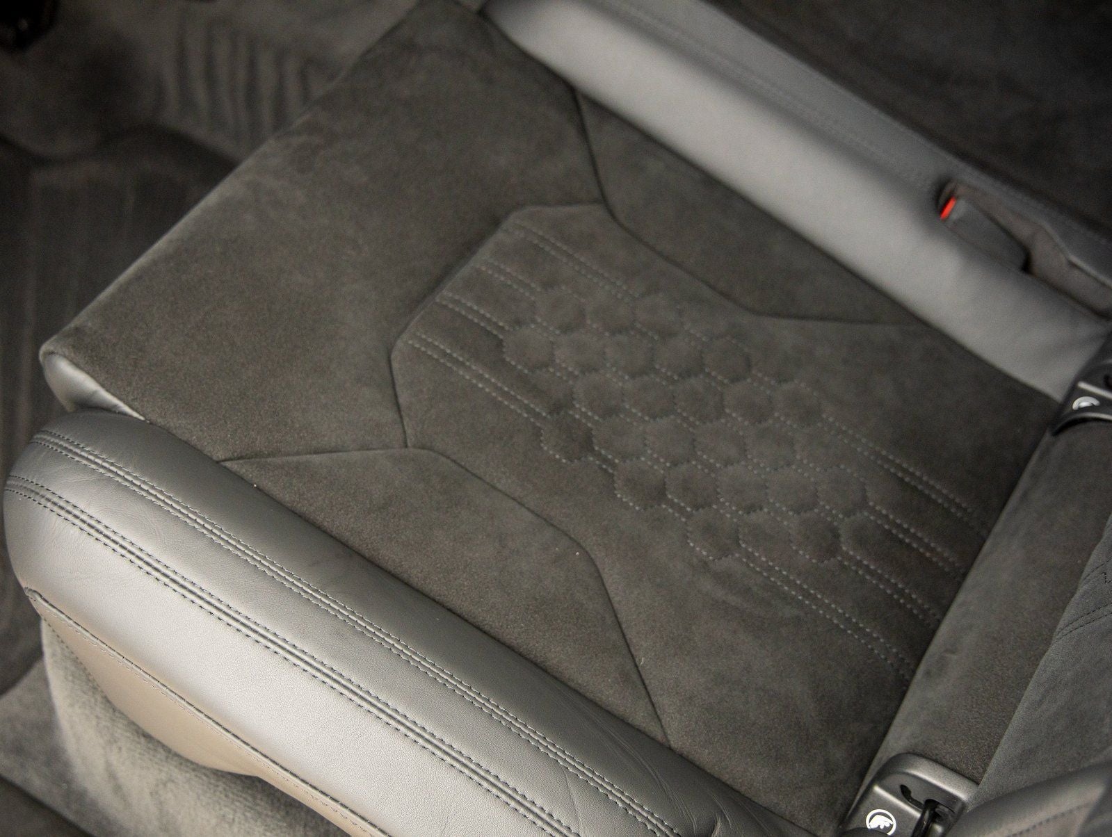 2024 Lamborghini Urus Performante