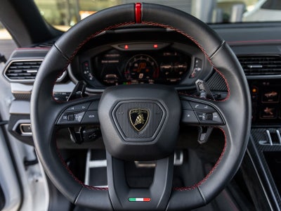 2024 Lamborghini Urus Performante