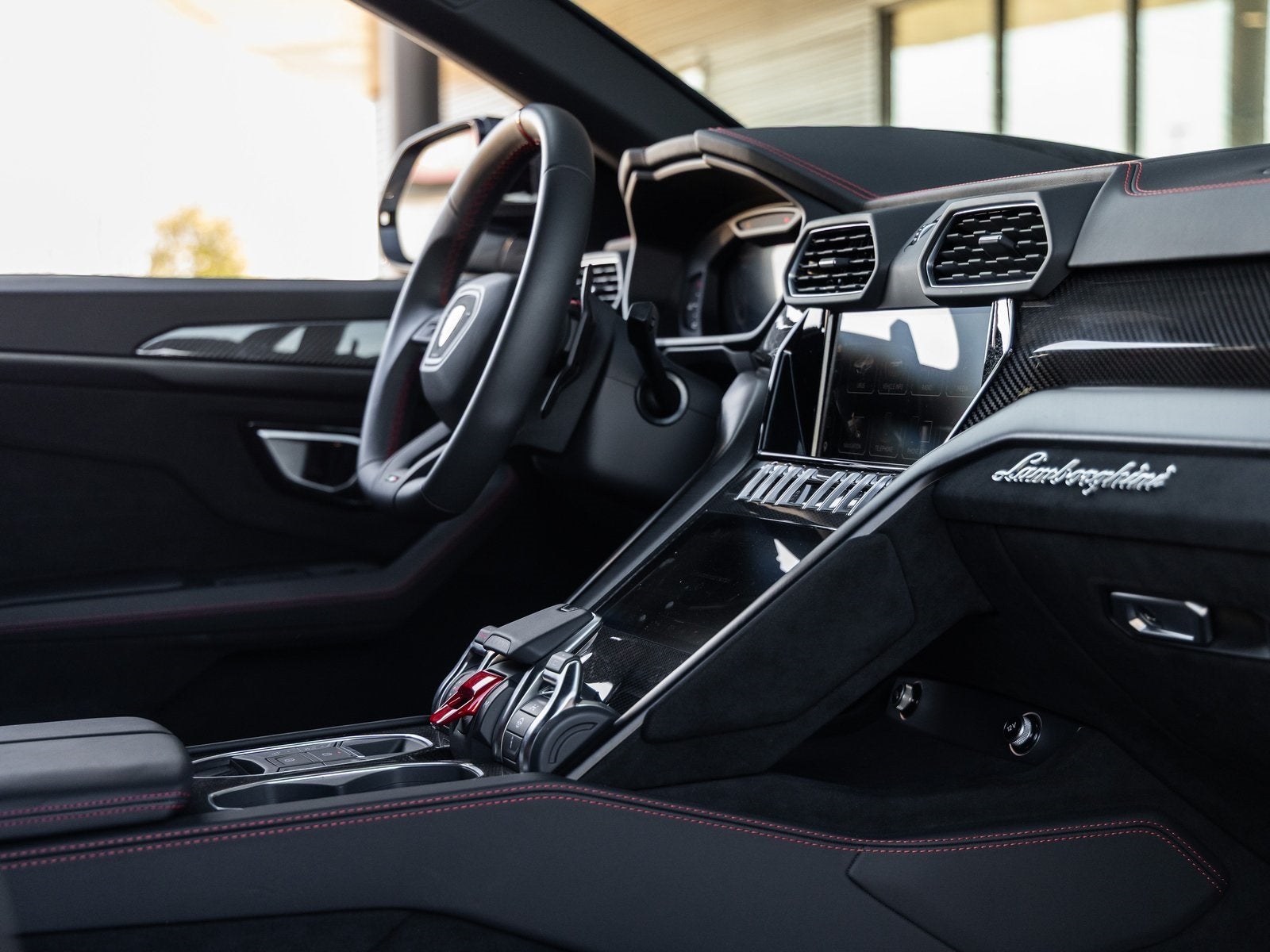 2024 Lamborghini Urus Performante