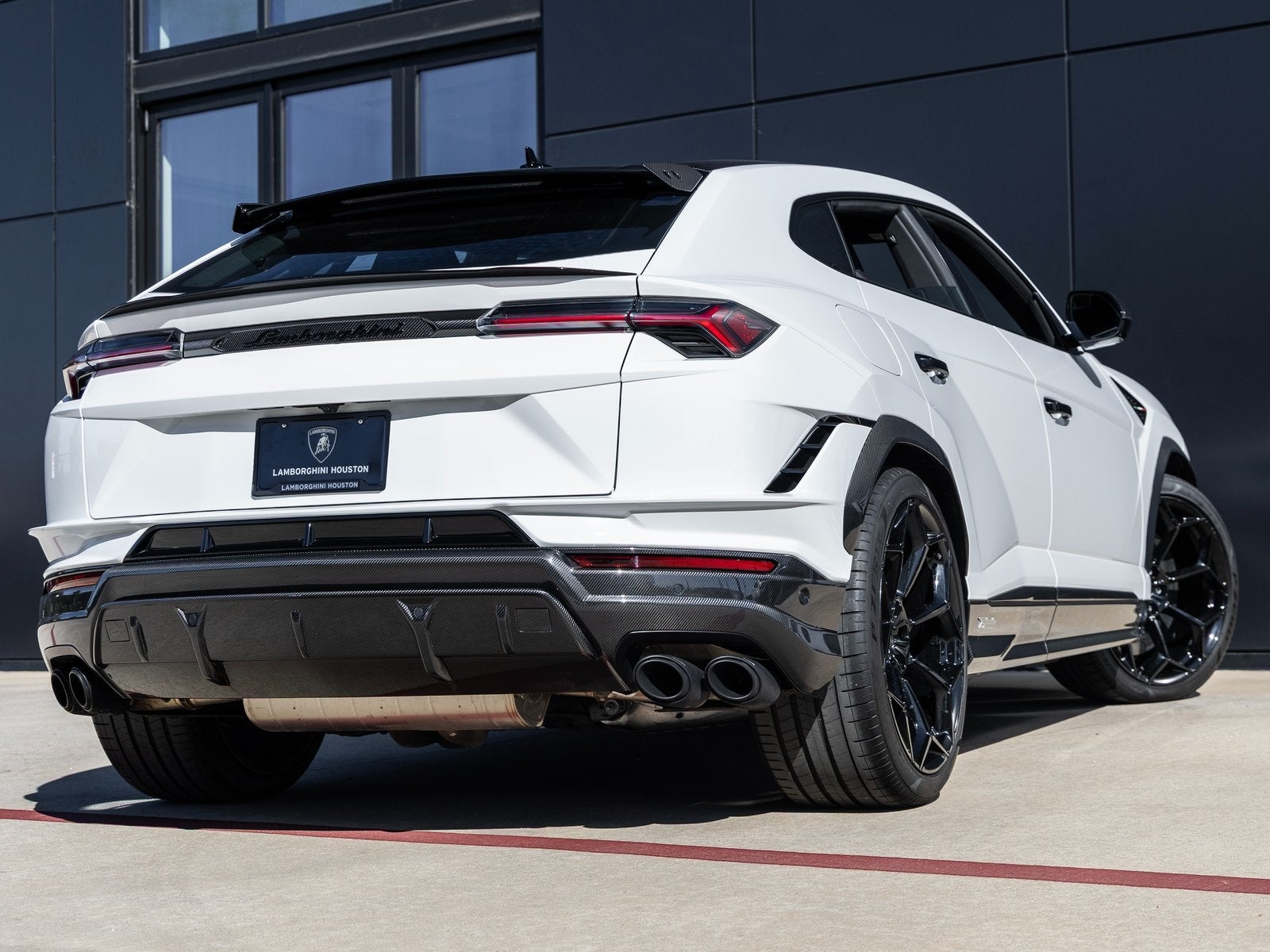 2024 Lamborghini Urus Performante