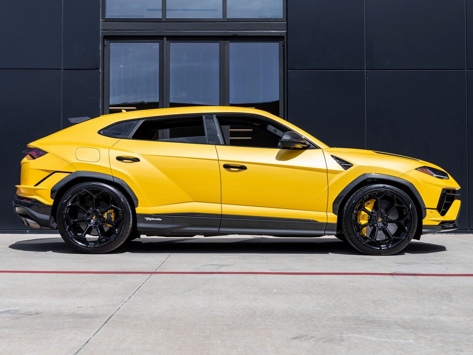 2024 Lamborghini Urus Performante