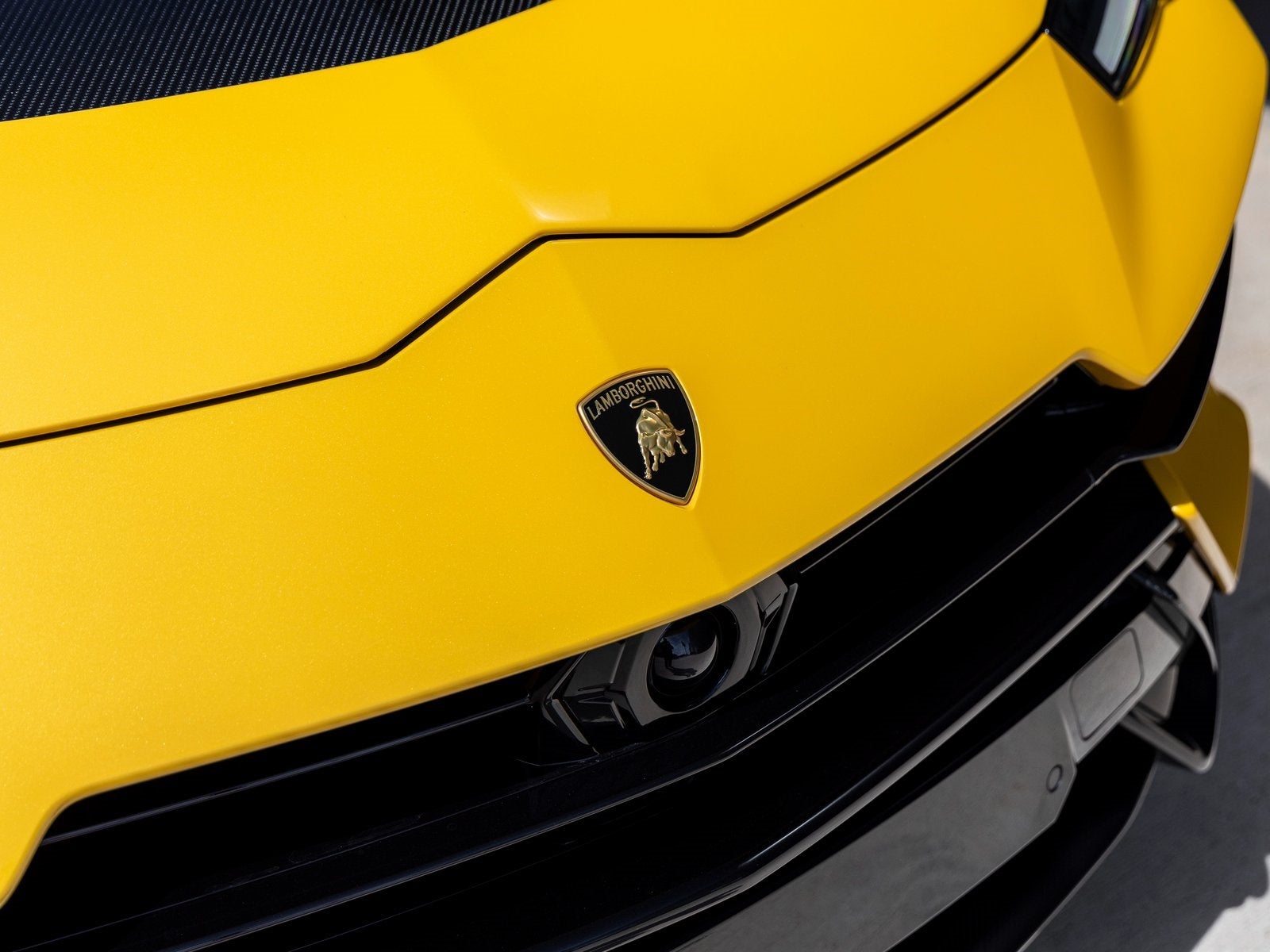 2024 Lamborghini Urus Performante