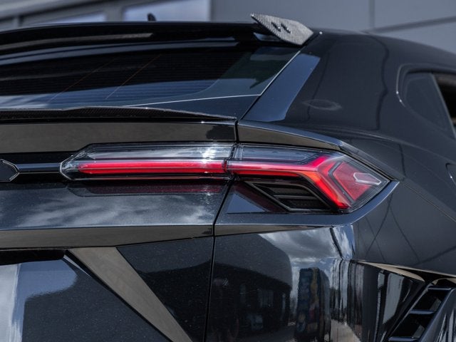 2024 Lamborghini Urus Performante