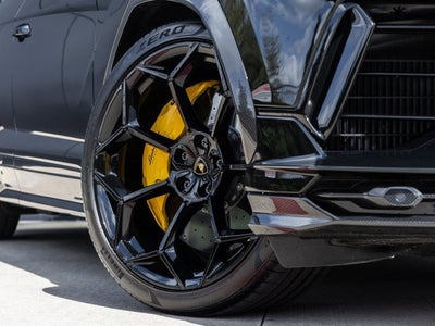 2024 Lamborghini Urus Performante