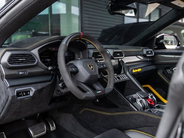 2024 Lamborghini Urus Performante