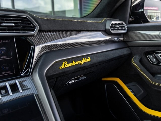 2024 Lamborghini Urus Performante