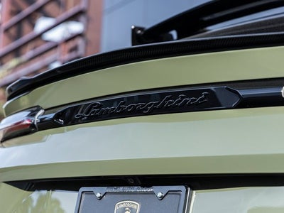 2023 Lamborghini Urus Performante