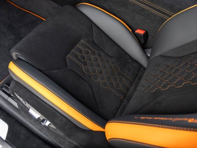 2023 Lamborghini Urus Performante