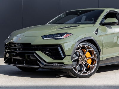 2023 Lamborghini Urus Performante