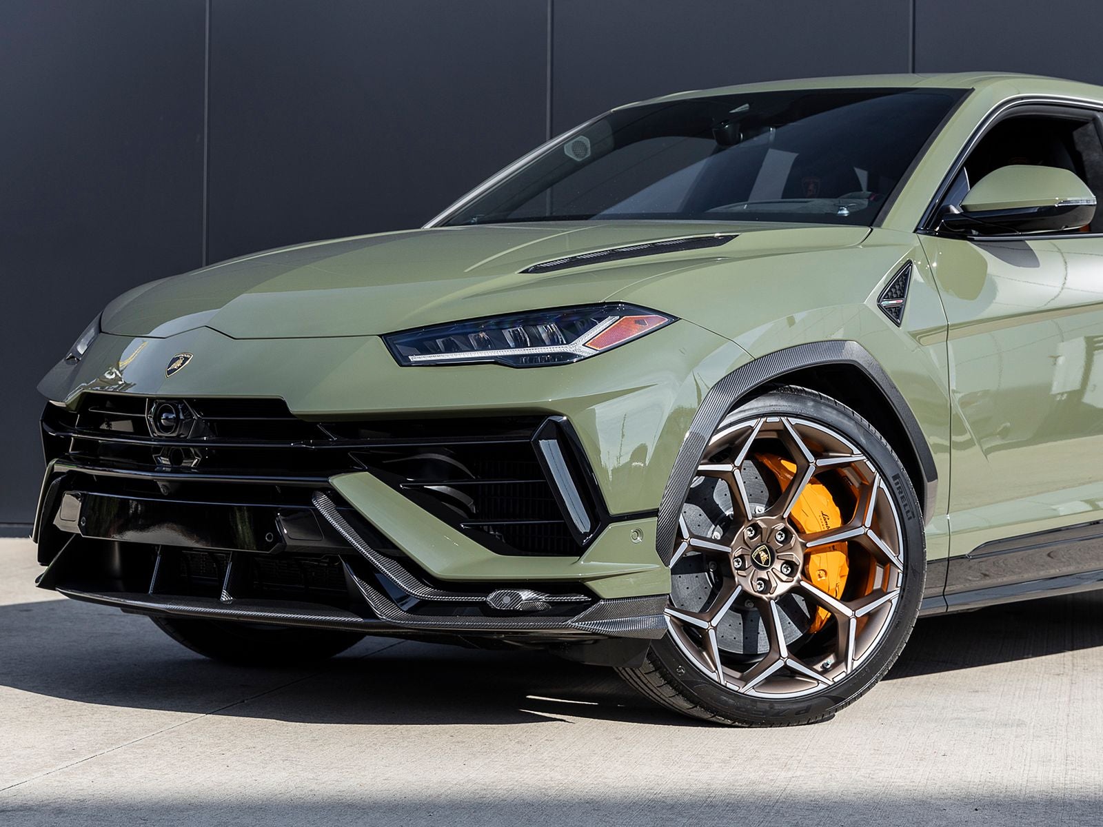 2023 Lamborghini Urus Performante