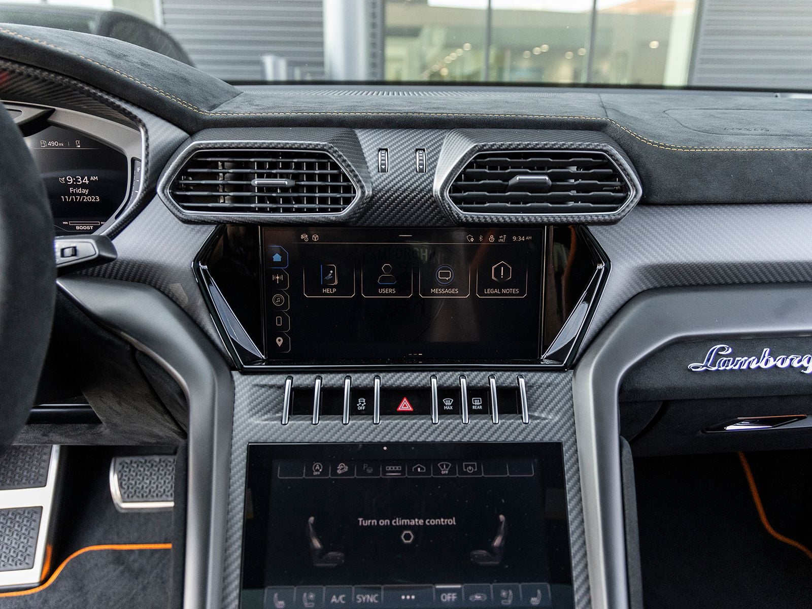 2023 Lamborghini Urus Performante