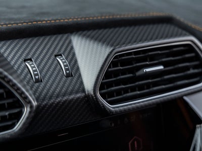 2023 Lamborghini Urus Performante