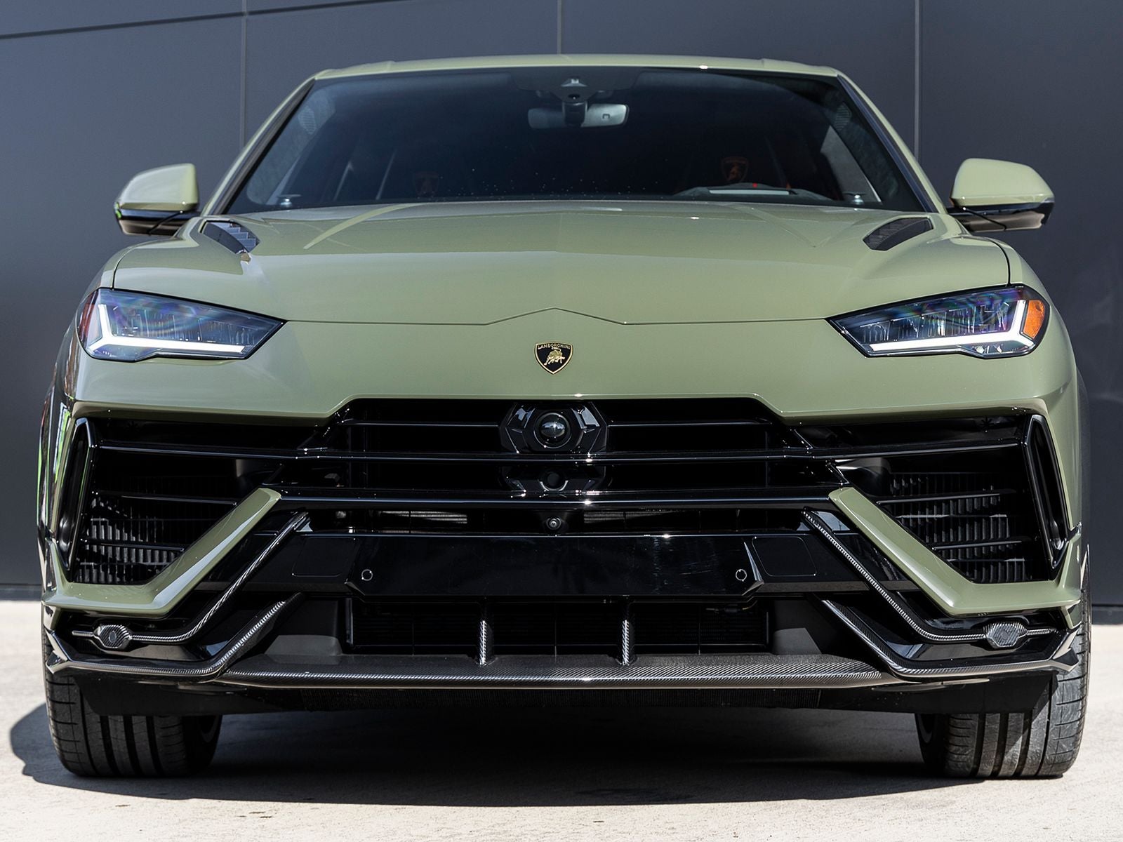 2023 Lamborghini Urus Performante