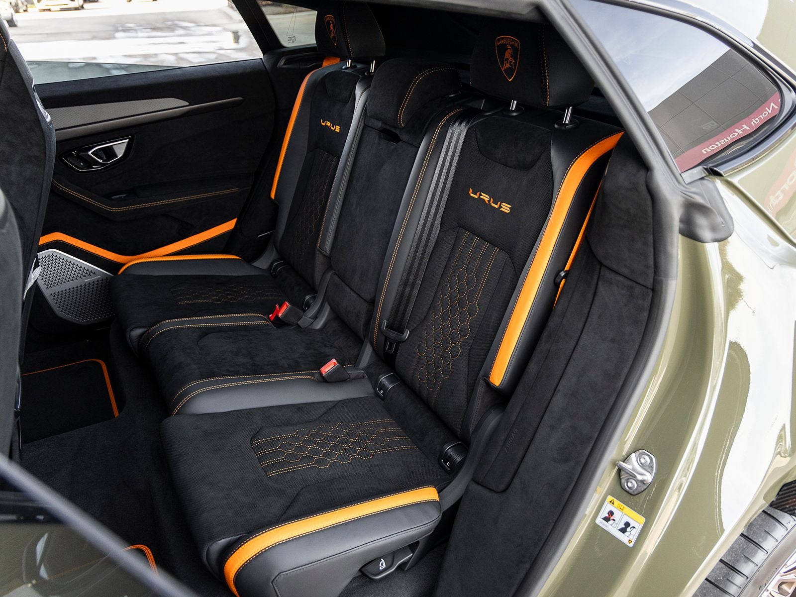 2023 Lamborghini Urus Performante