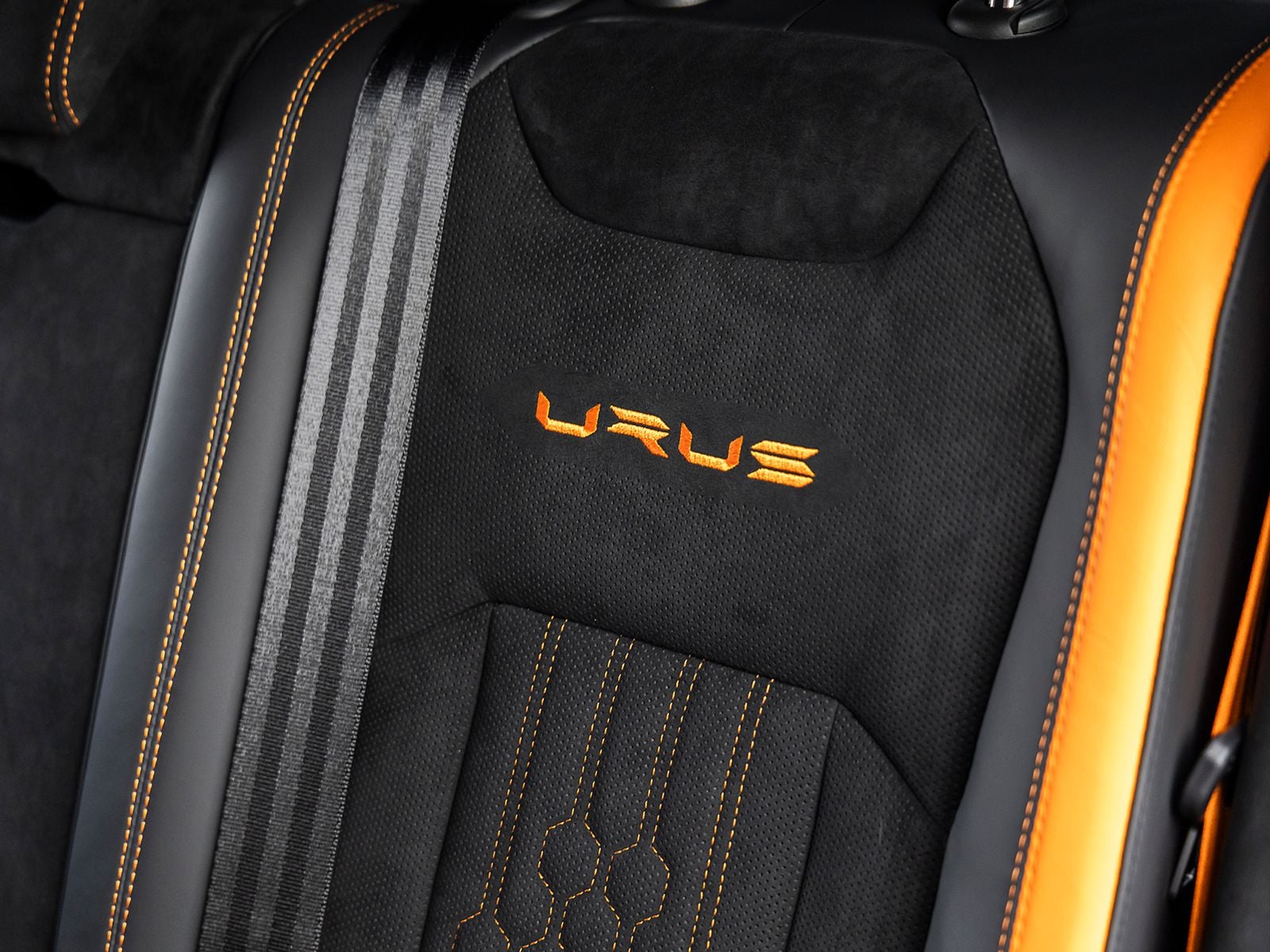 2023 Lamborghini Urus Performante