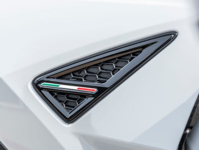 2024 Lamborghini Urus Performante