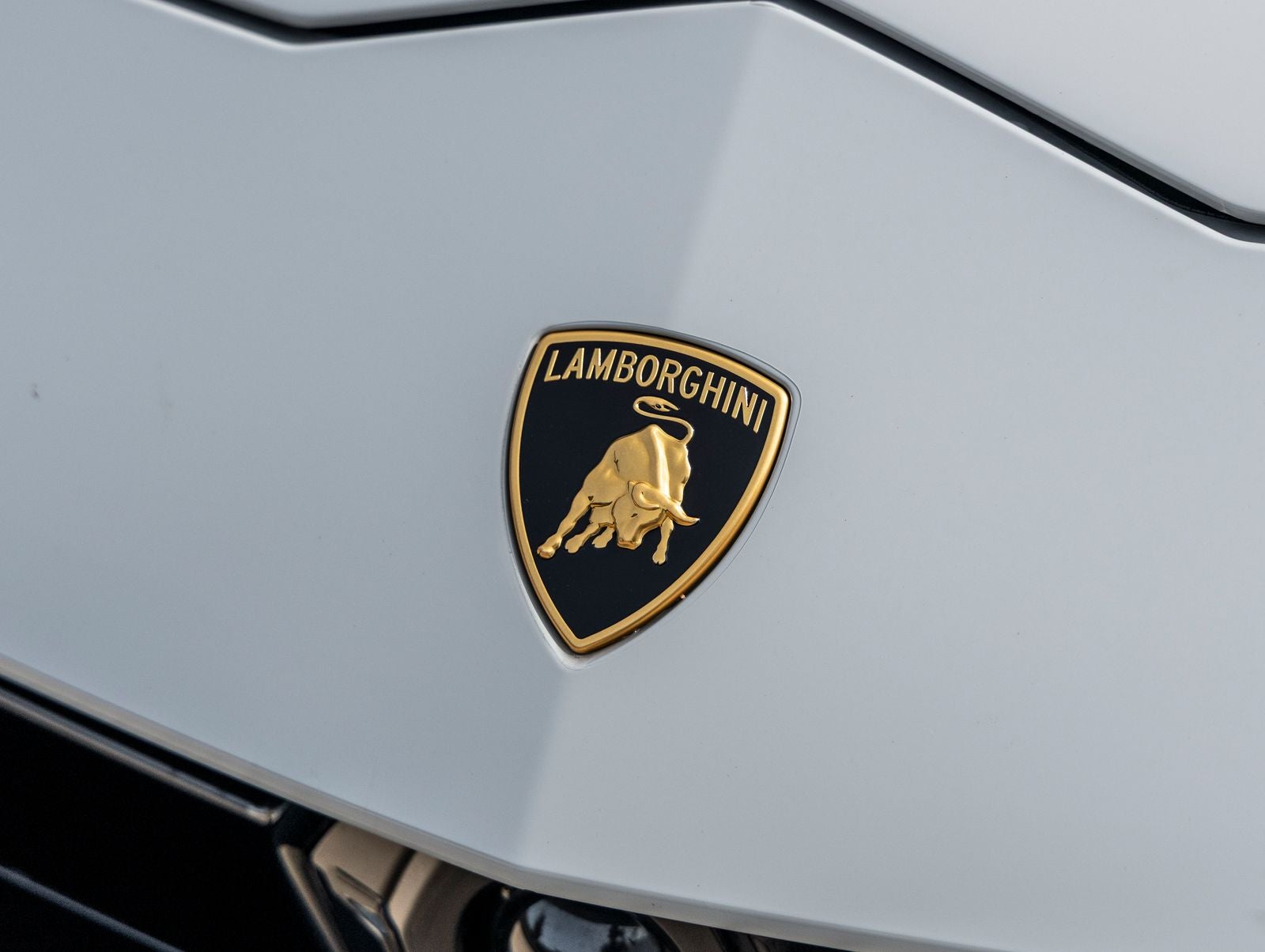 2024 Lamborghini Urus Performante
