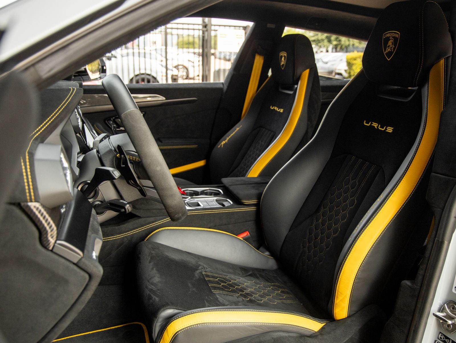 2024 Lamborghini Urus Performante