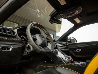 2024 Lamborghini Urus Performante