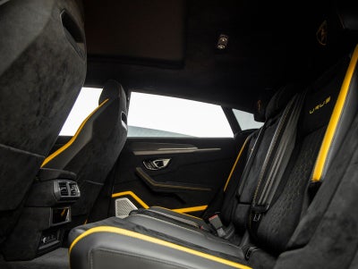 2024 Lamborghini Urus Performante