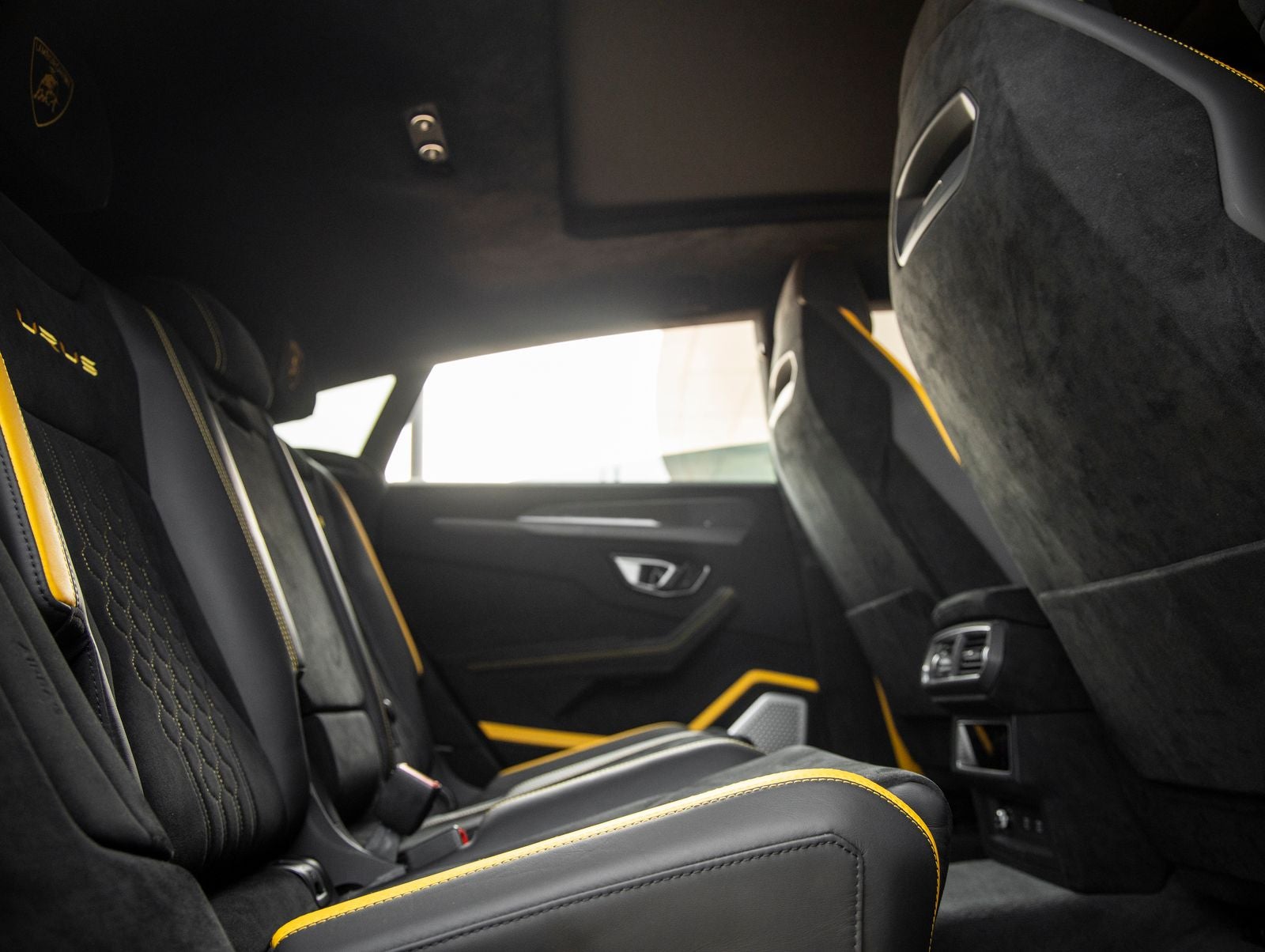 2024 Lamborghini Urus Performante