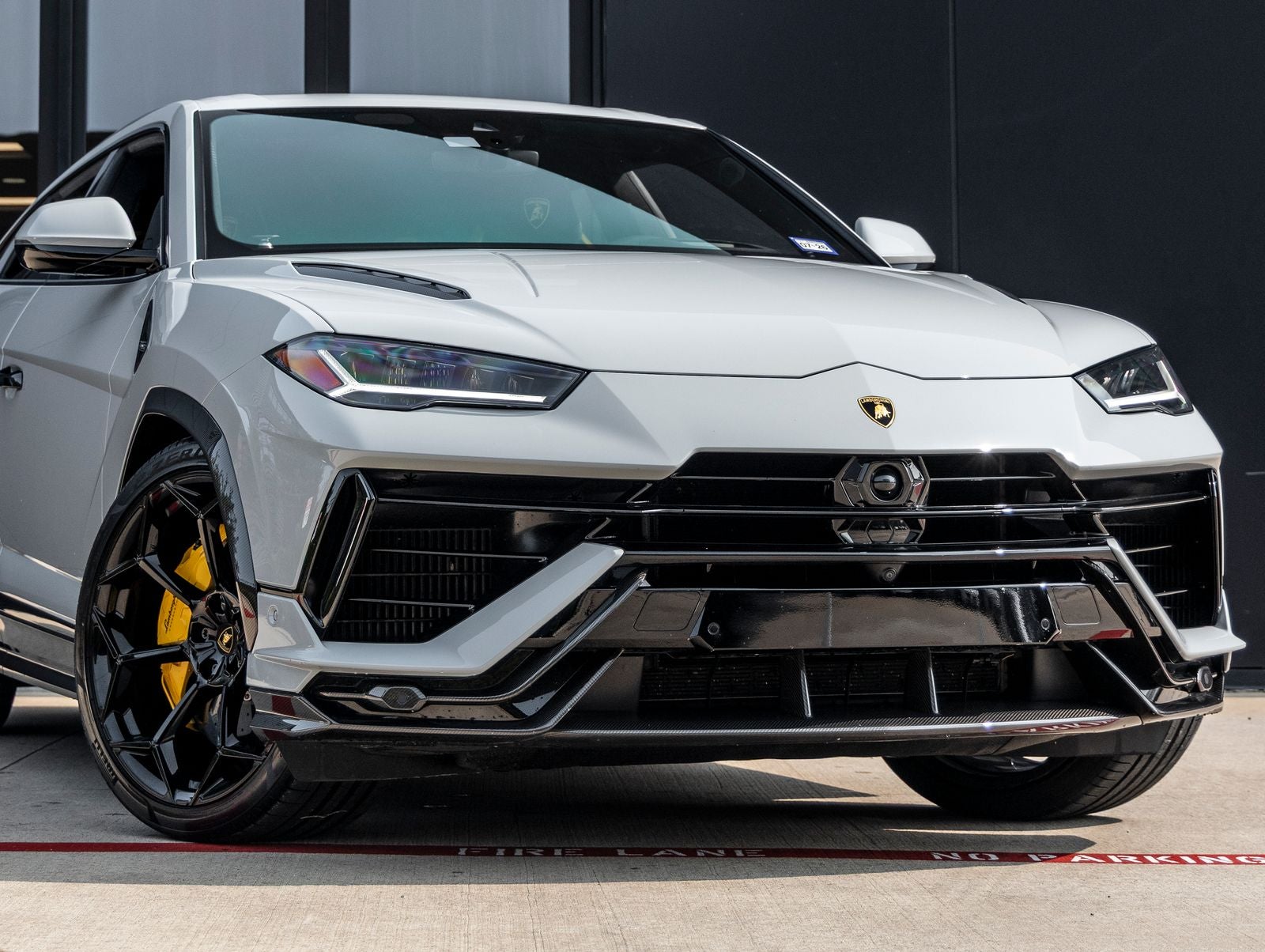 2024 Lamborghini Urus Performante