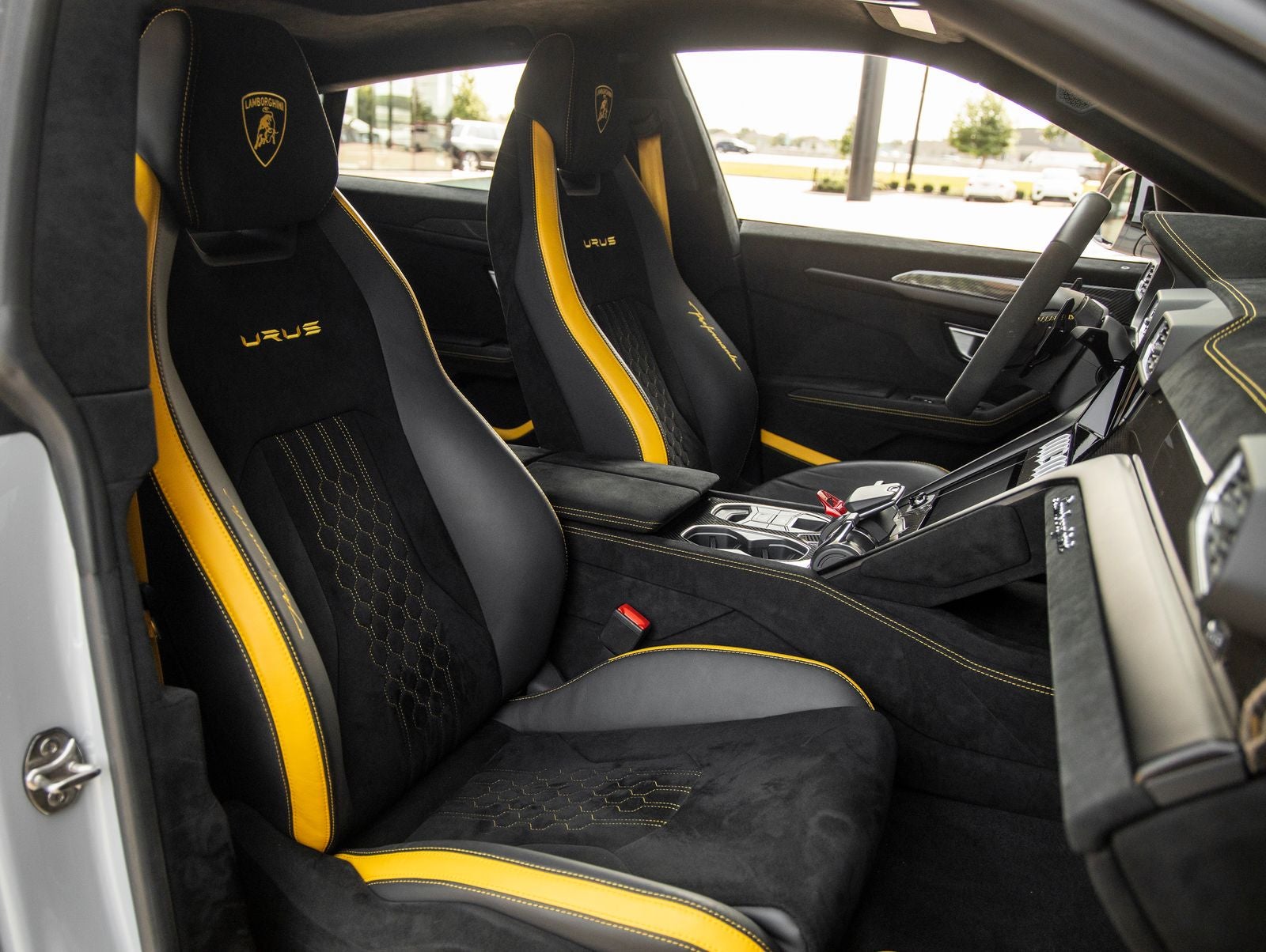 2024 Lamborghini Urus Performante