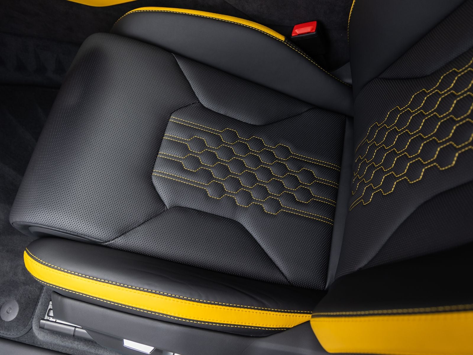 2026 Lamborghini Urus SE