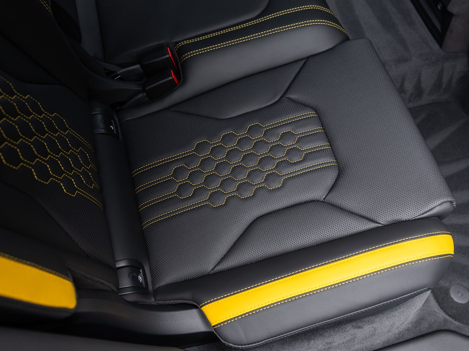 2026 Lamborghini Urus SE