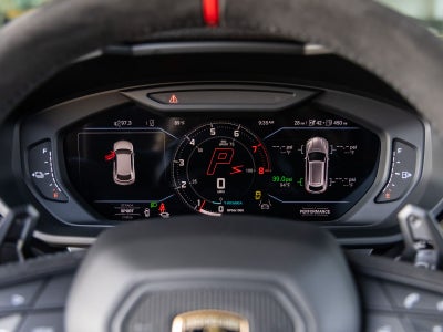 2026 Lamborghini Urus SE