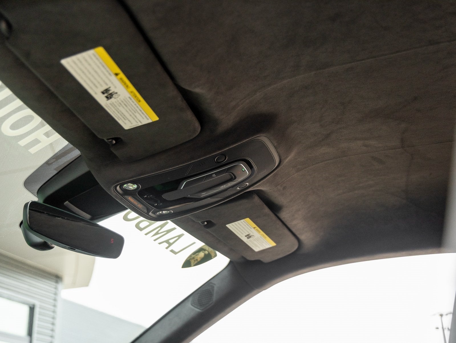 2025 Lamborghini Urus SE