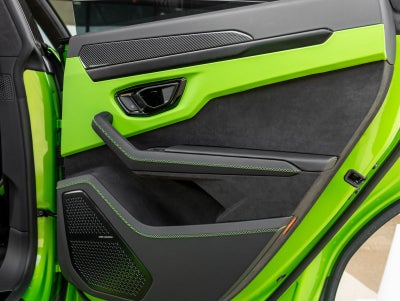 2025 Lamborghini Urus SE