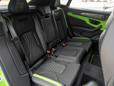 2025 Lamborghini Urus SE