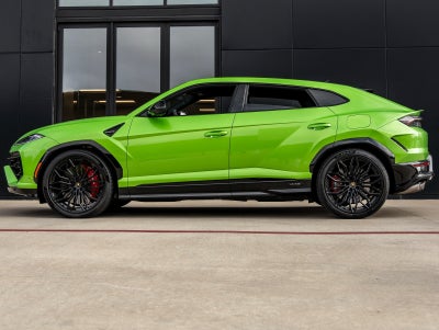 2025 Lamborghini Urus SE