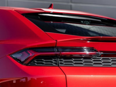 2025 Lamborghini Urus SE