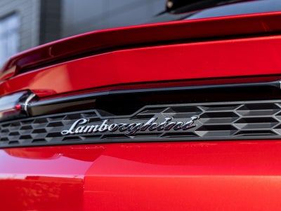 2025 Lamborghini Urus SE