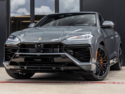 2026 Lamborghini Urus SE