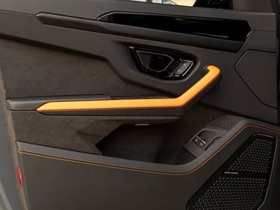 2026 Lamborghini Urus SE