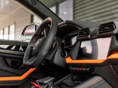 2026 Lamborghini Urus SE