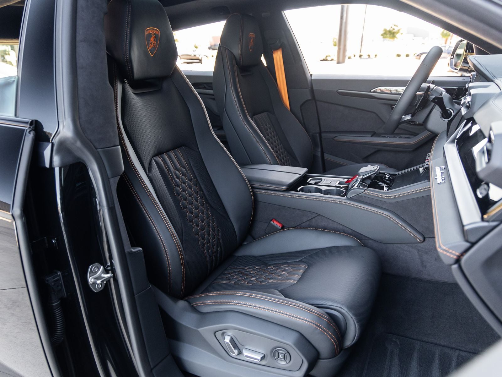 2026 Lamborghini Urus SE