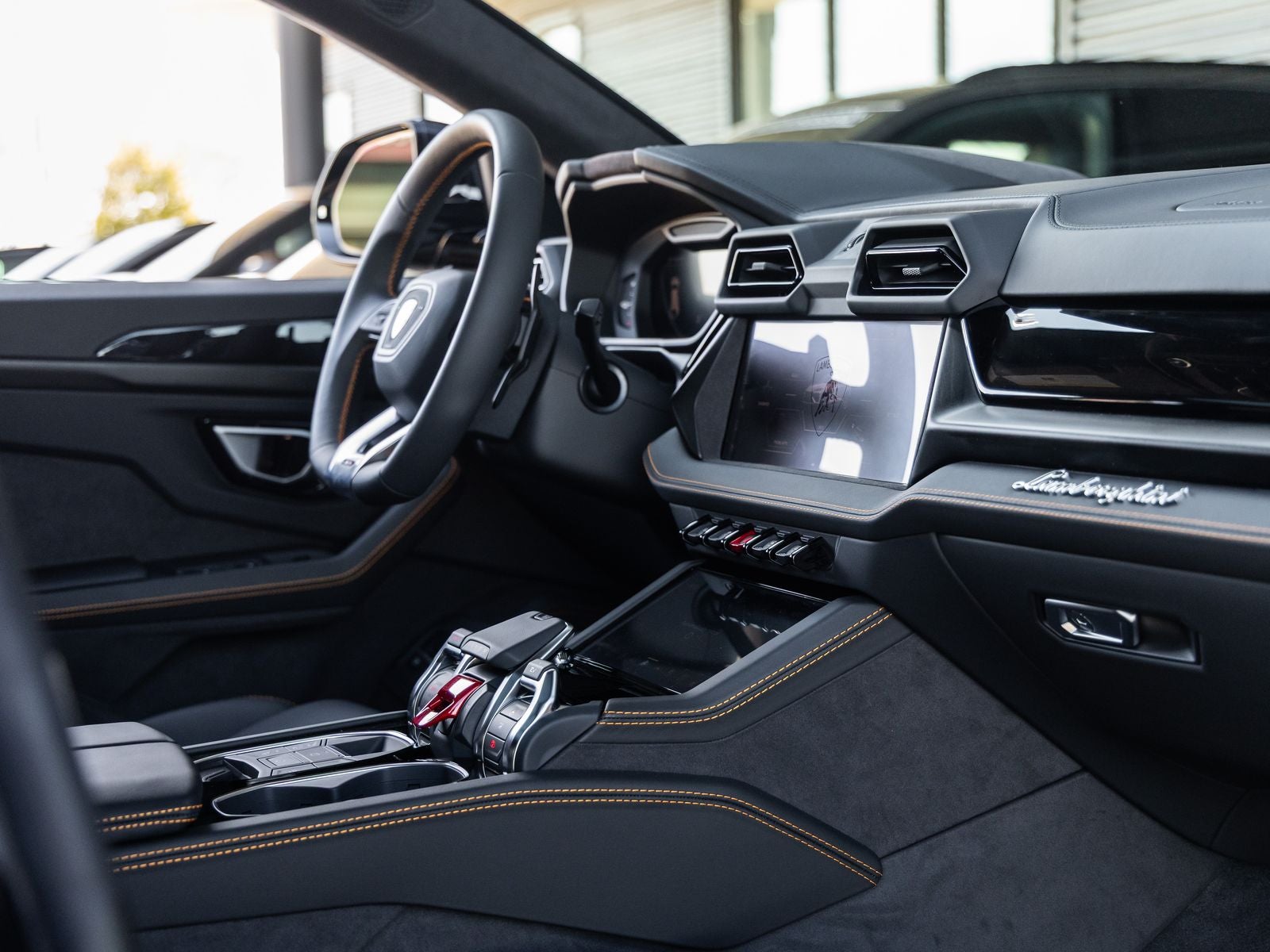 2026 Lamborghini Urus SE