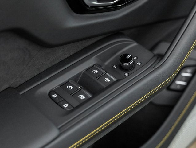 2026 Lamborghini Urus SE