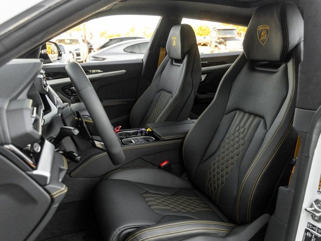 2026 Lamborghini Urus SE