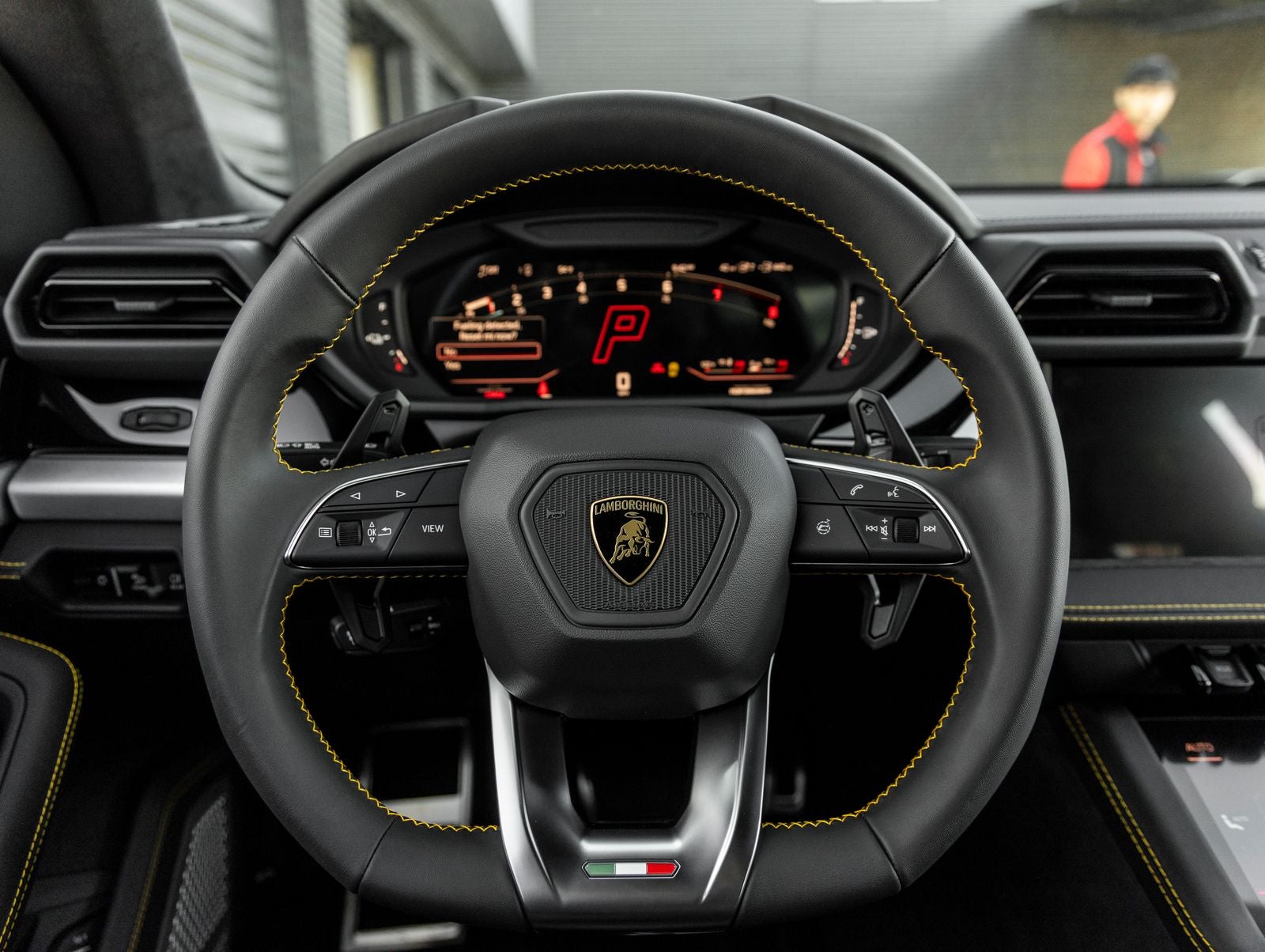 2026 Lamborghini Urus SE