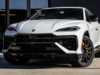 2026 Lamborghini Urus SE
