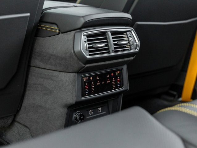 2026 Lamborghini Urus SE