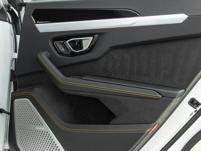 2026 Lamborghini Urus SE