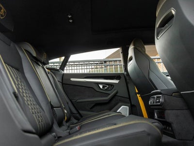 2026 Lamborghini Urus SE