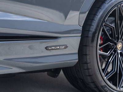 2026 Lamborghini Urus SE