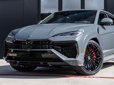 2026 Lamborghini Urus SE